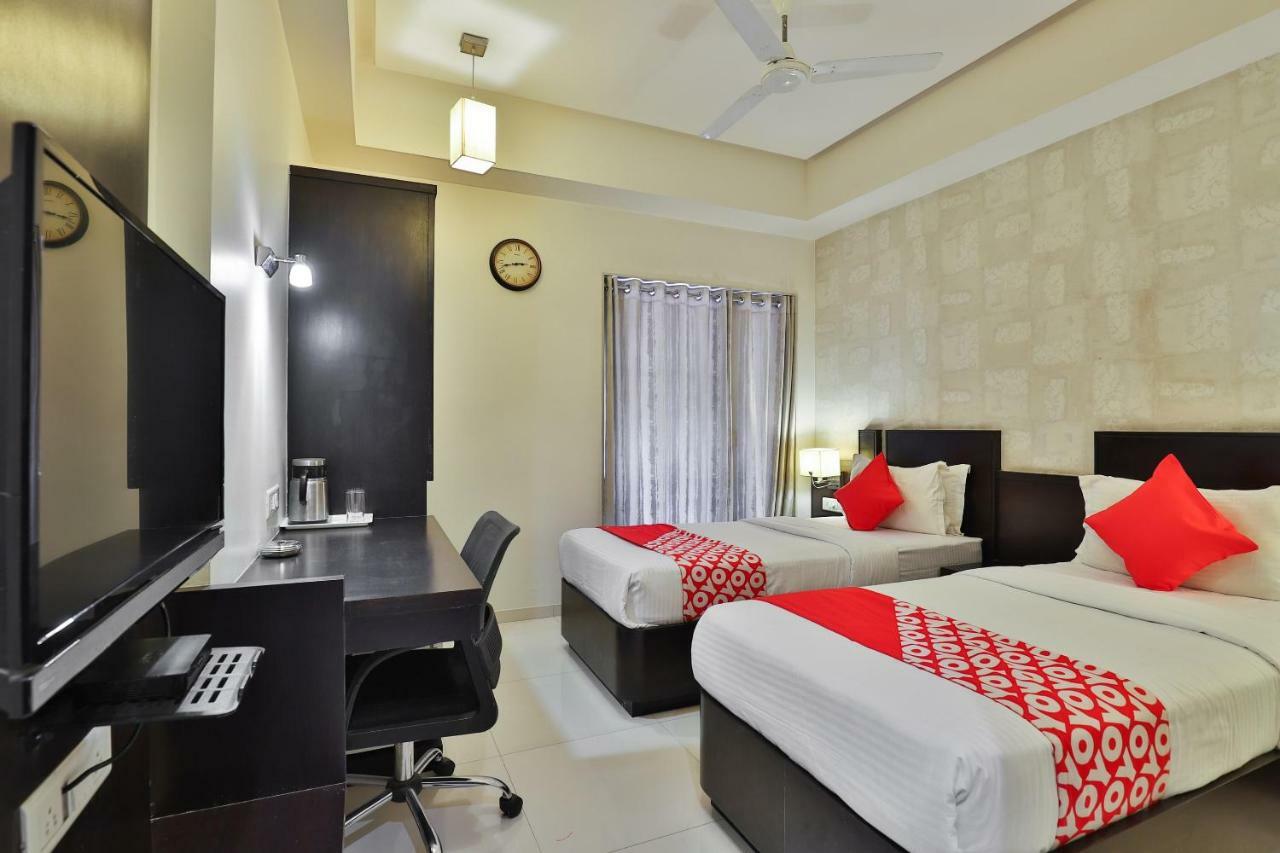 Hotel Magnum Inn Junagadh Exterior foto